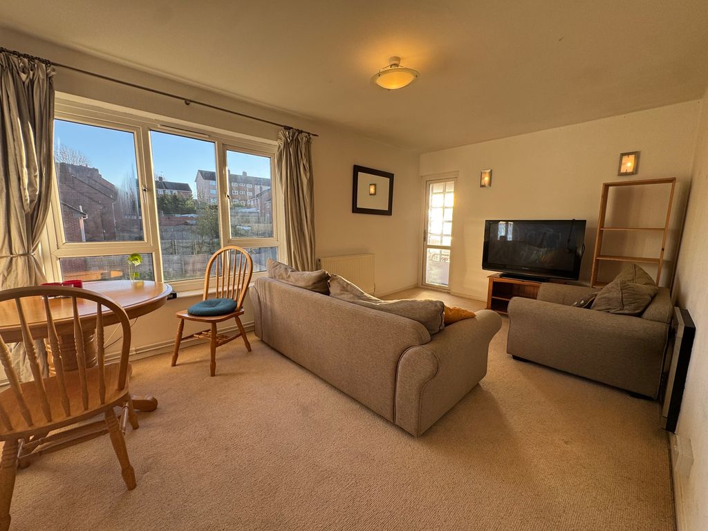 Property photo 2 of 7 2. Living Room