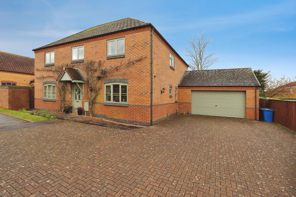 Property photo 1 of 29