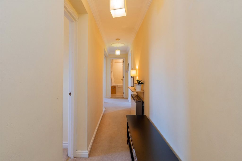 Property photo 3 of 14 Picture No. 11