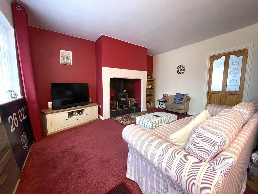 Property photo 2 of 16 Photograph 2