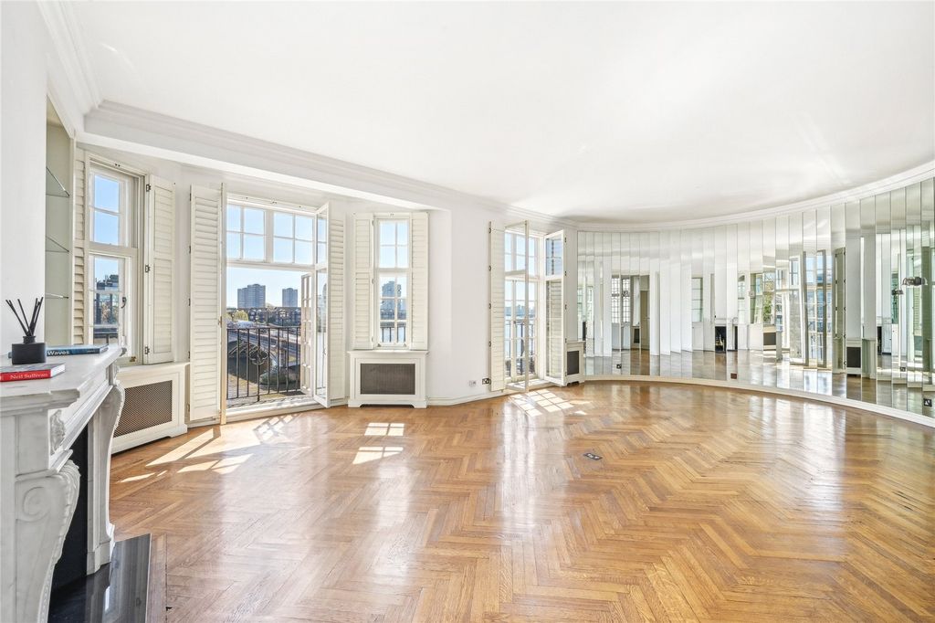 Property photo 2 of 16 Reception