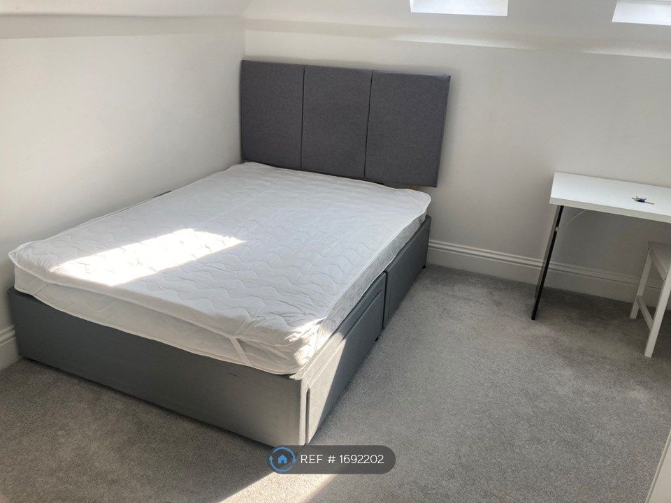 Property photo 2 of 3