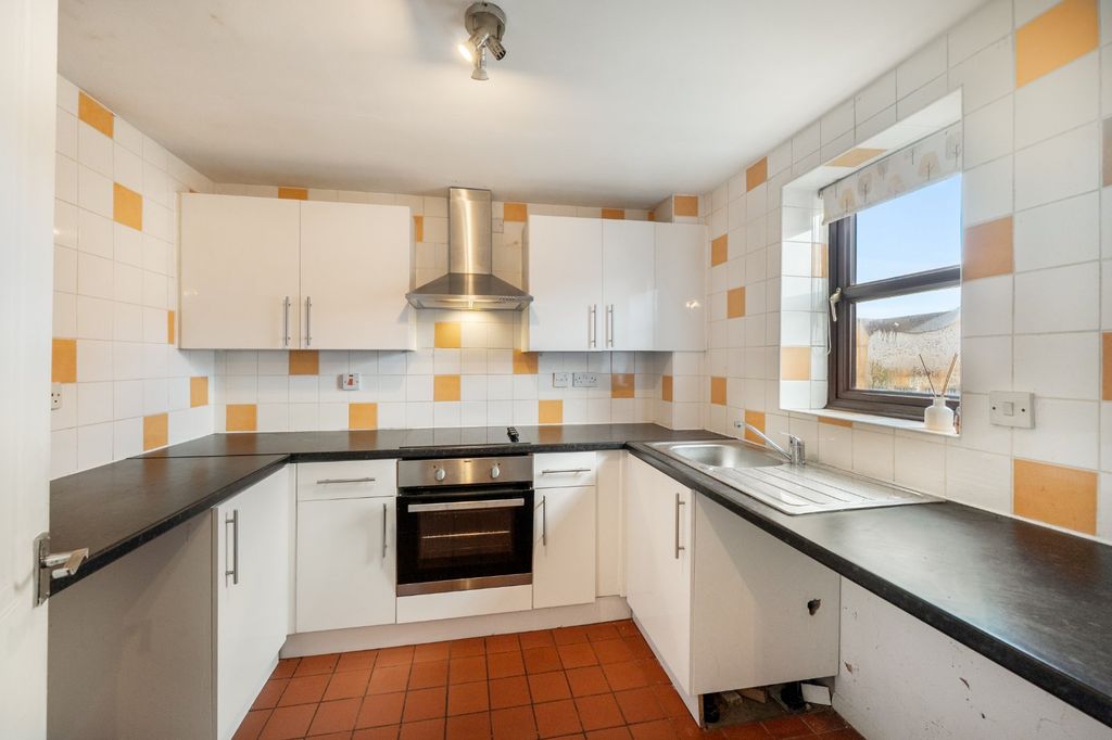 Property photo 2 of 13 Picture No. 03