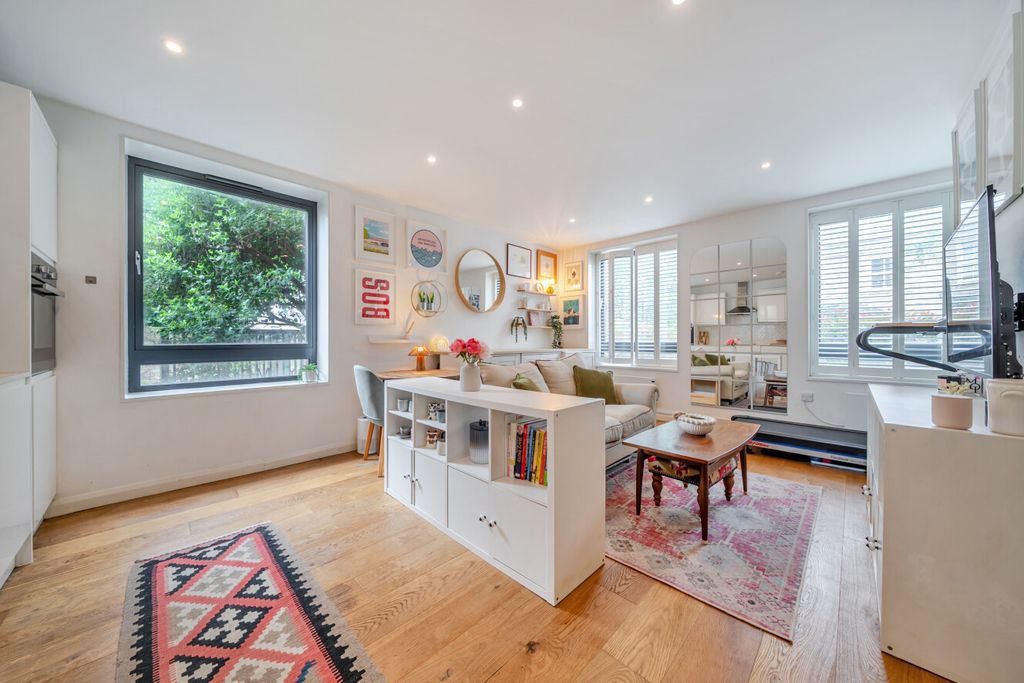 Property photo 1 of 11 1456475-3-6A01967...