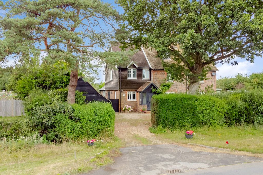 Property photo 1 of 28