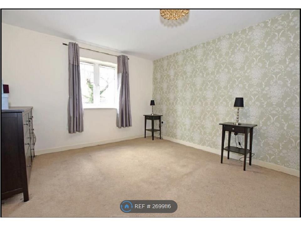 Property photo 3 of 4 Bedroom