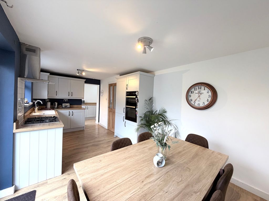 Property photo 3 of 17 Img_4386.Jpeg