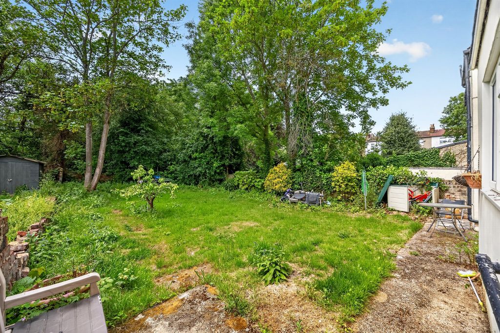 Property photo 3 of 22