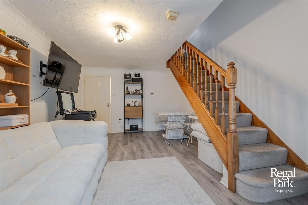 Property photo 3 of 18 Lounge/Dining Room