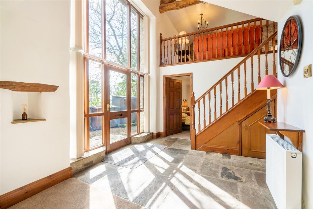 Property photo 2 of 20 _Ajh3333-Hdr.Jpg