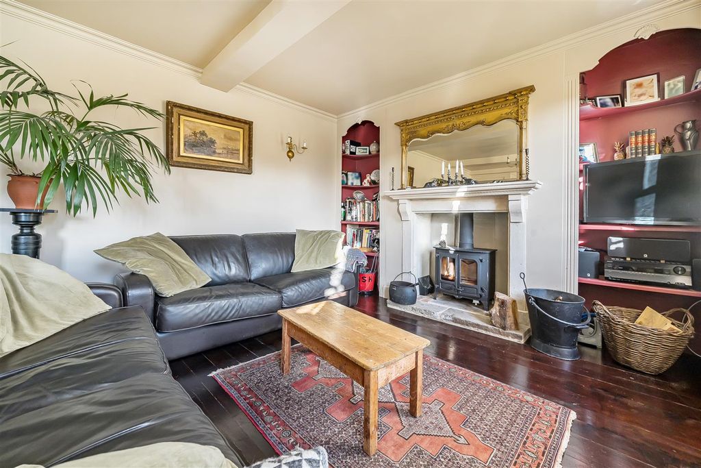 Property photo 3 of 25 1388438-7-695E70Cf4B8B7.Jpg