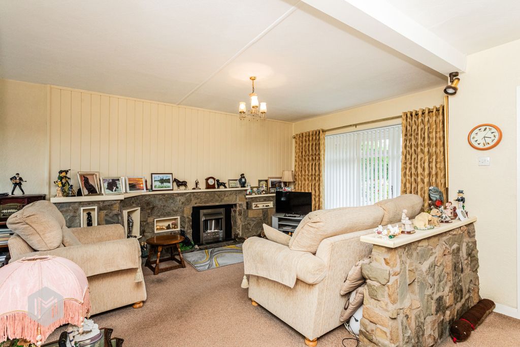 Property photo 2 of 22 Picture No. 03