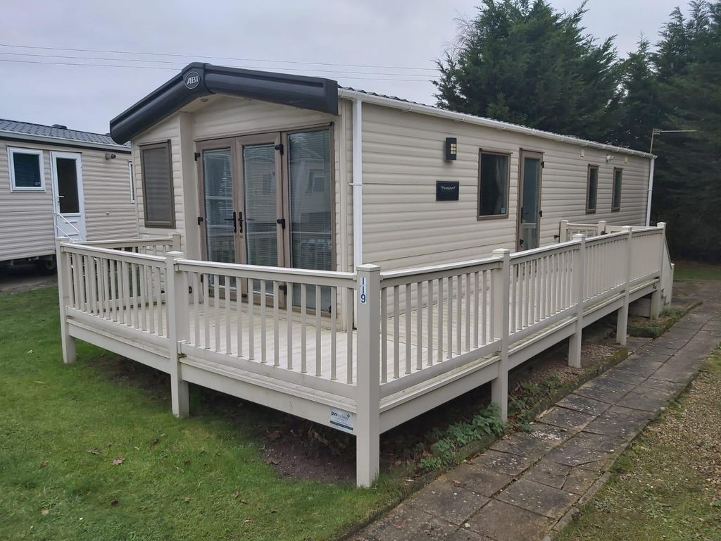 Property photo 3 of 5
