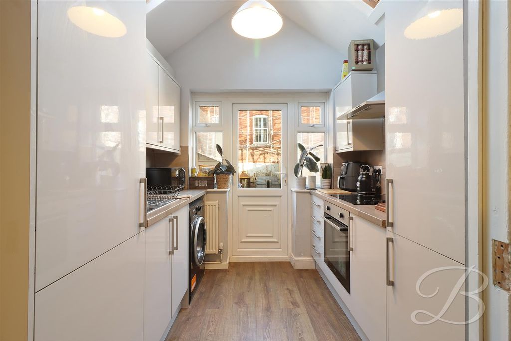 Property photo 2 of 18 Img_2298_1.Jpg