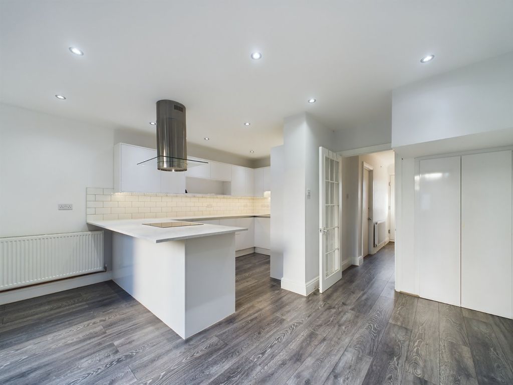 Property photo 3 of 14 Picture No. 32