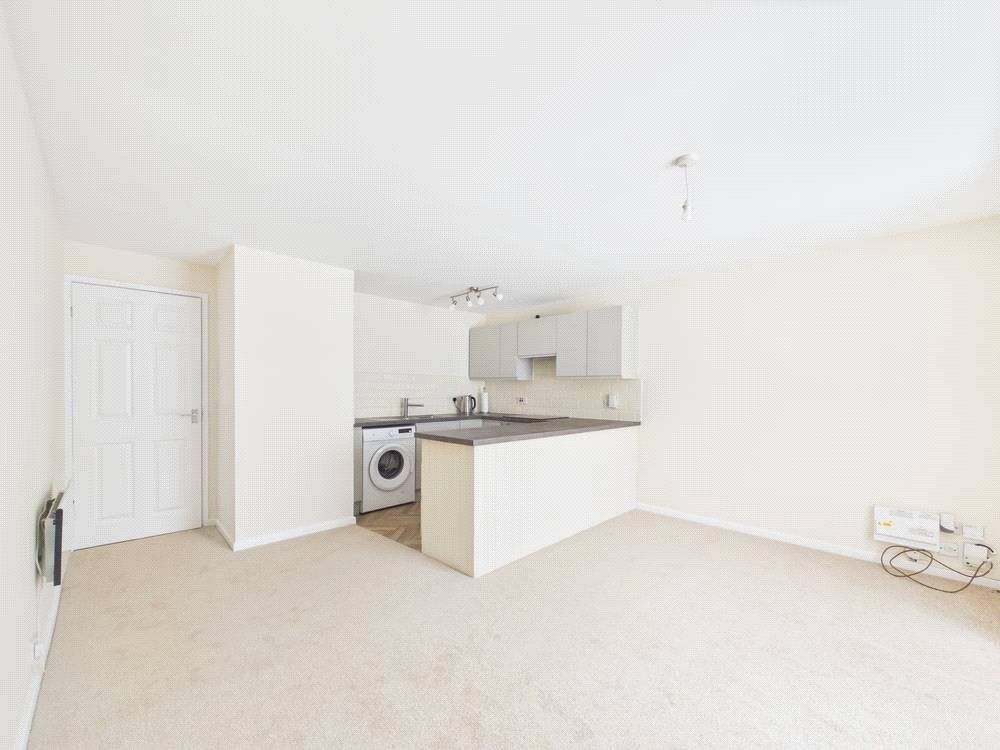 Property photo 3 of 8 Picture No. 05