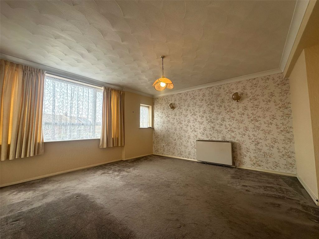 Property photo 2 of 11 Picture No. 24