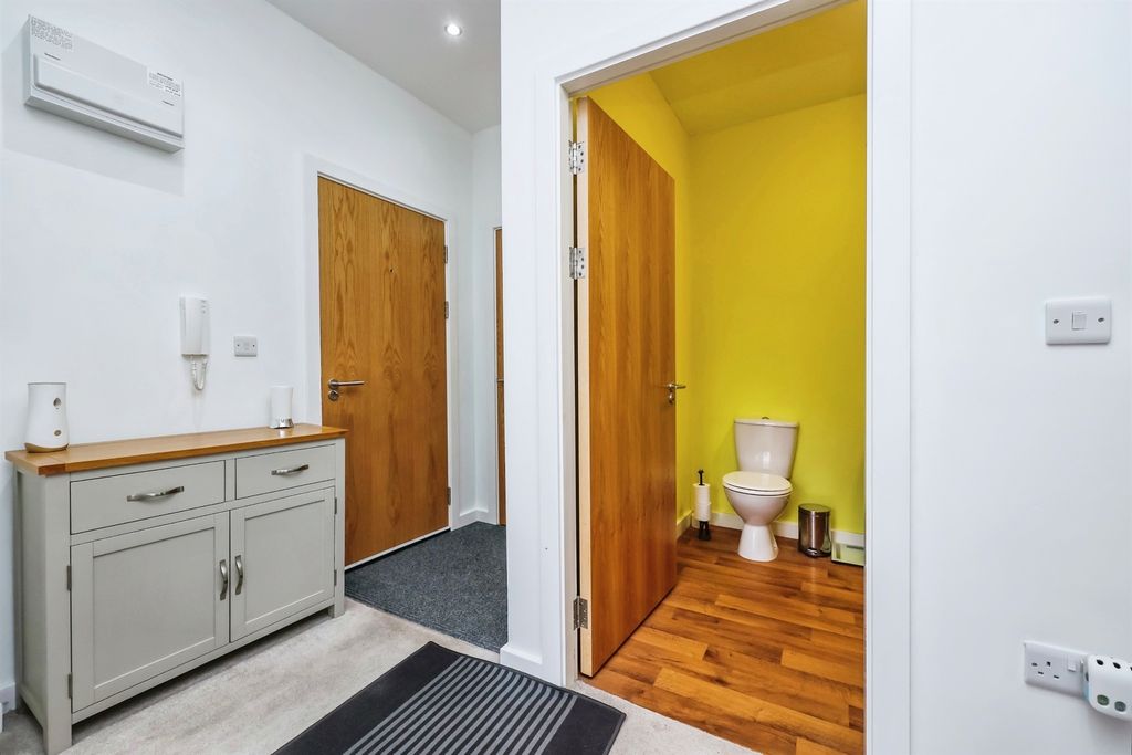 Additional image 10 of 2 bed flat for saleWharncliffe Road, Ilkeston DE7