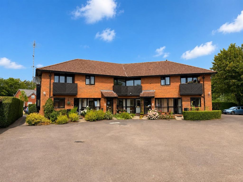 Property photo 1 of 16