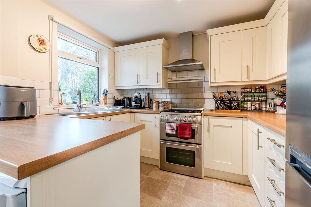 Property photo 2 of 12 Picture No. 01