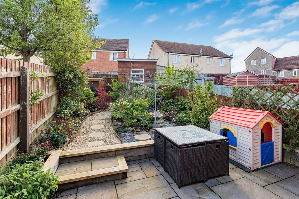 Property photo 2 of 15