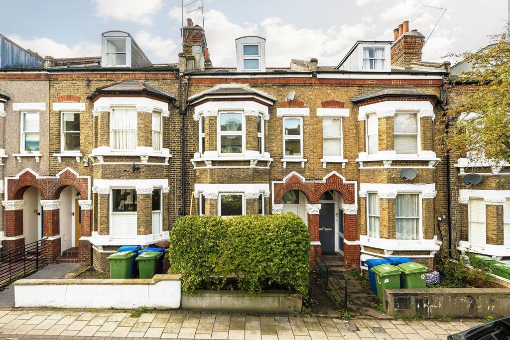 Property photo 2 of 11