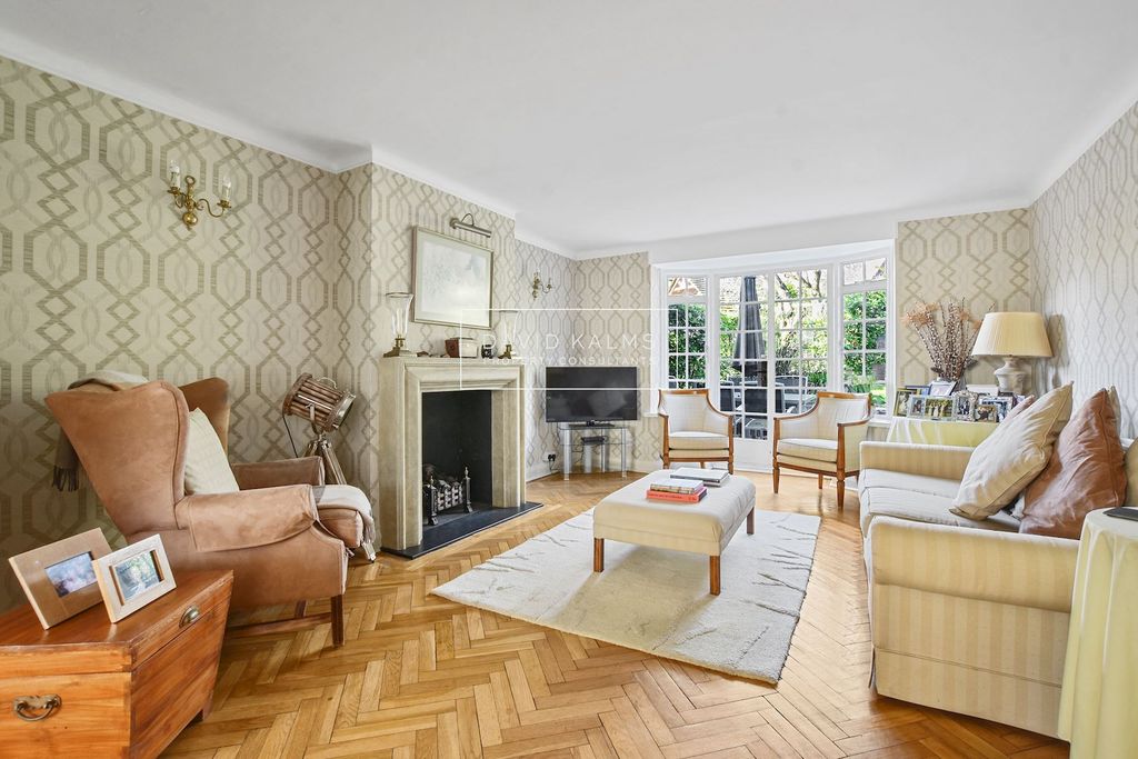 Property photo 2 of 16