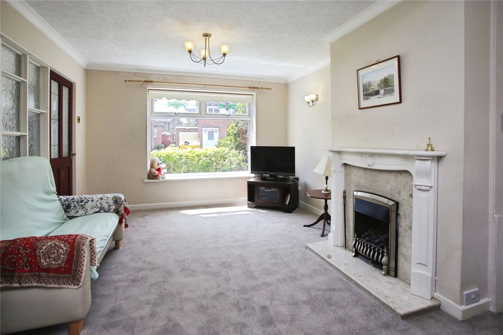 Property photo 2 of 22 Picture No. 11