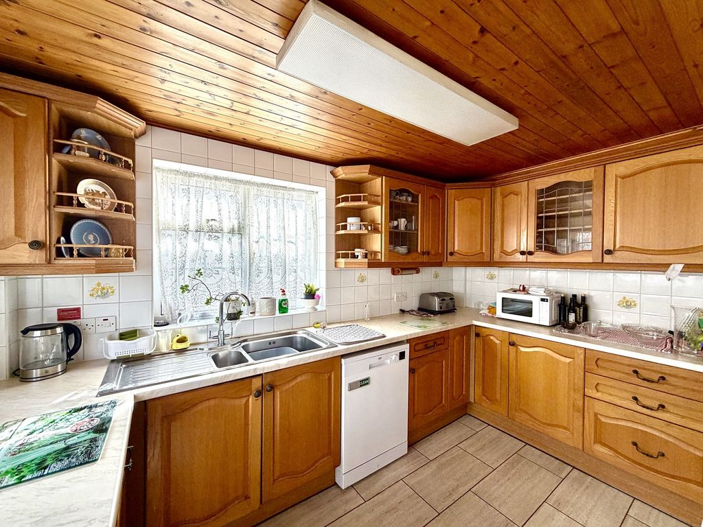 Property photo 3 of 12 Not Specified