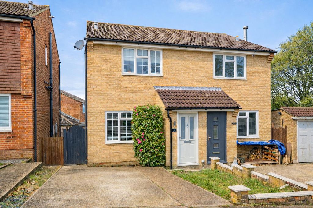 Property photo 1 of 18 7E4c0E42-c5c0-473A-9Be4-1E173B7E2922.Png