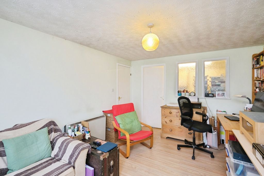 Property photo 3 of 15 Pbox-Img.Jpg