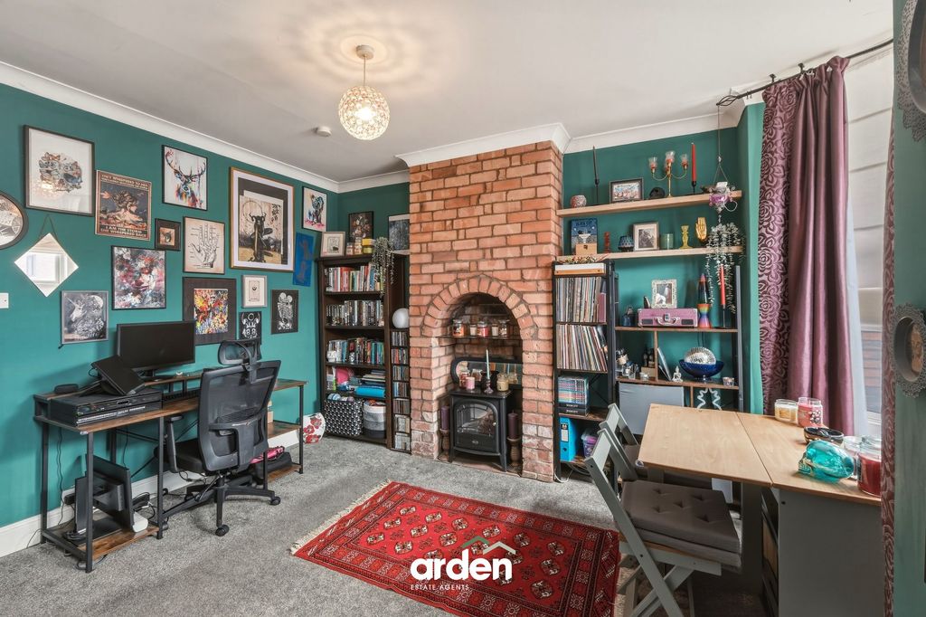Property photo 2 of 11