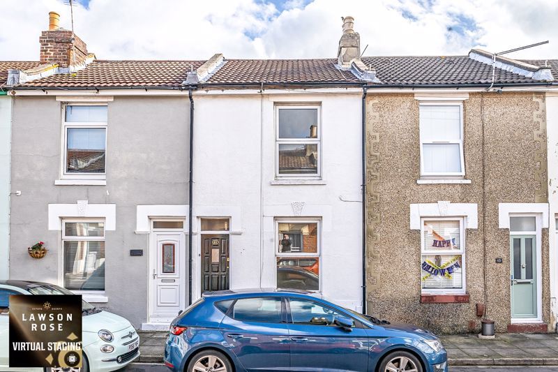 Property photo 1 of 15 .