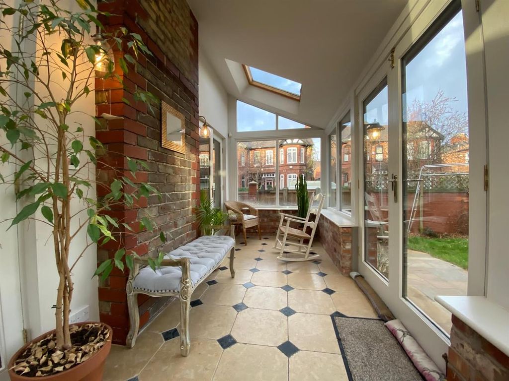 Property photo 3 of 53