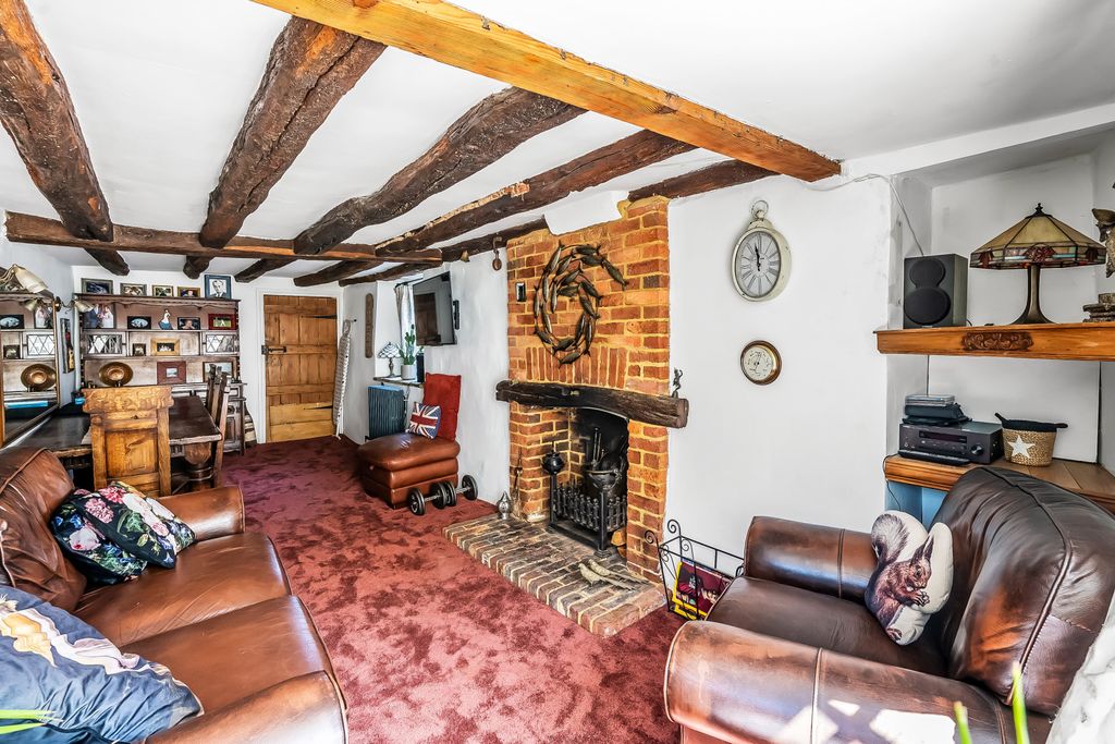 Property photo 2 of 11 Picture No. 25