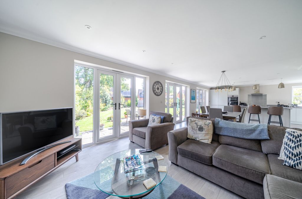 Property photo 3 of 22 1346719-6-68c1538...