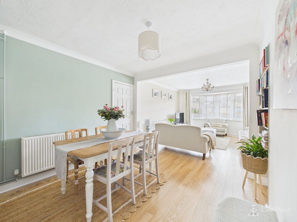 Property photo 3 of 24 Dining Room- Mark Stephens Ewemove Newmarket And S
