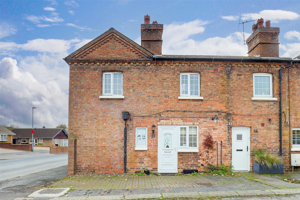 Property photo 1 of 12