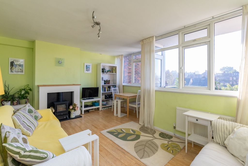 Property photo 1 of 14 Dsc05621