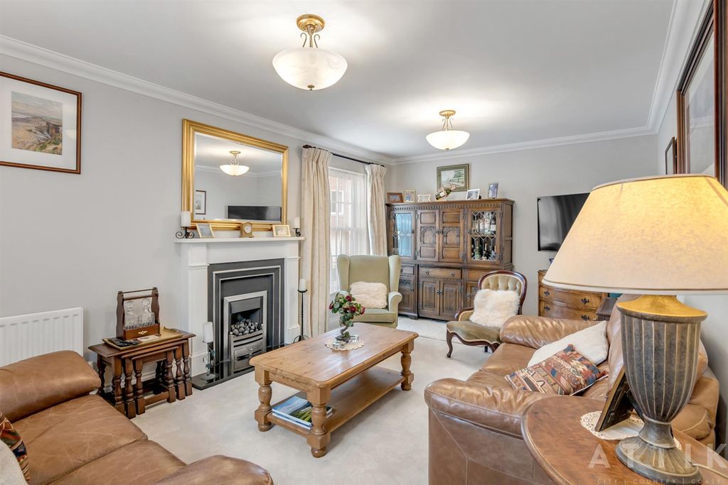 Property photo 2 of 48 8 Blyth Mews, Halesworth, Ip19 8Fb (42).Jpg