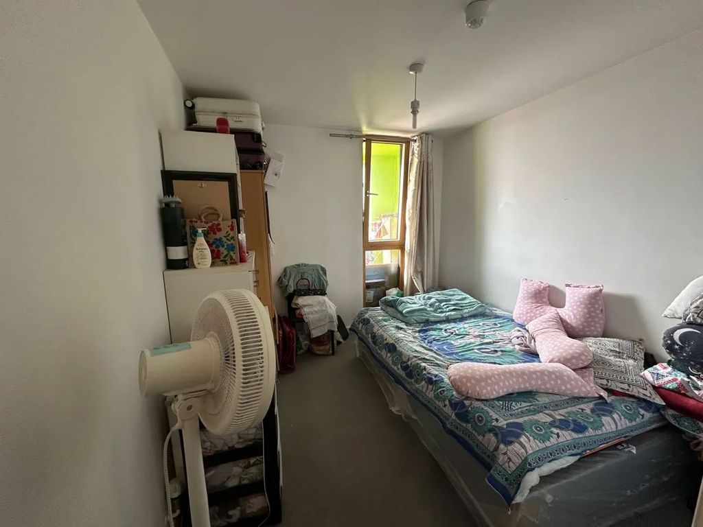 Property photo 2 of 5