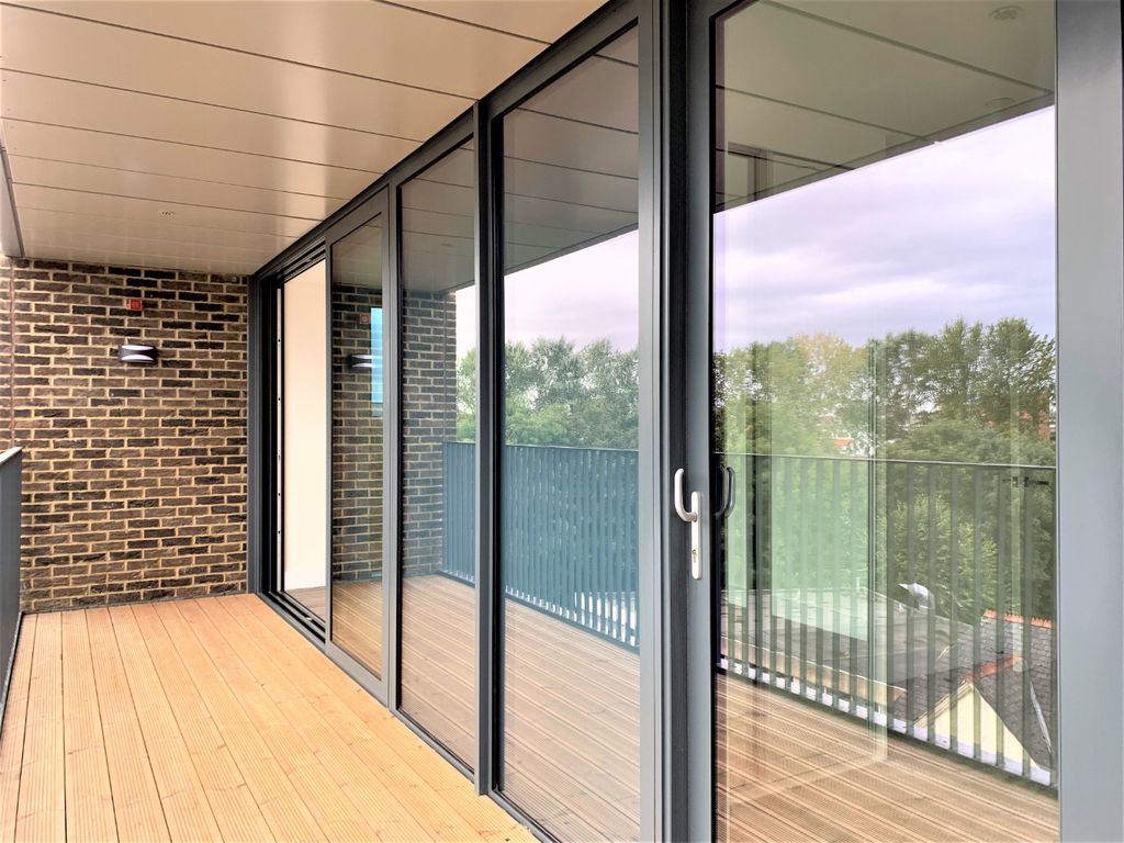 Property photo 2 of 10 701931