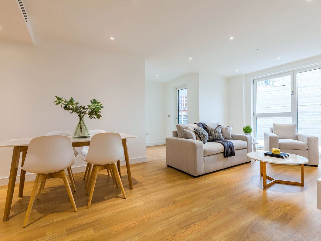 Property photo 3 of 10 Brent House