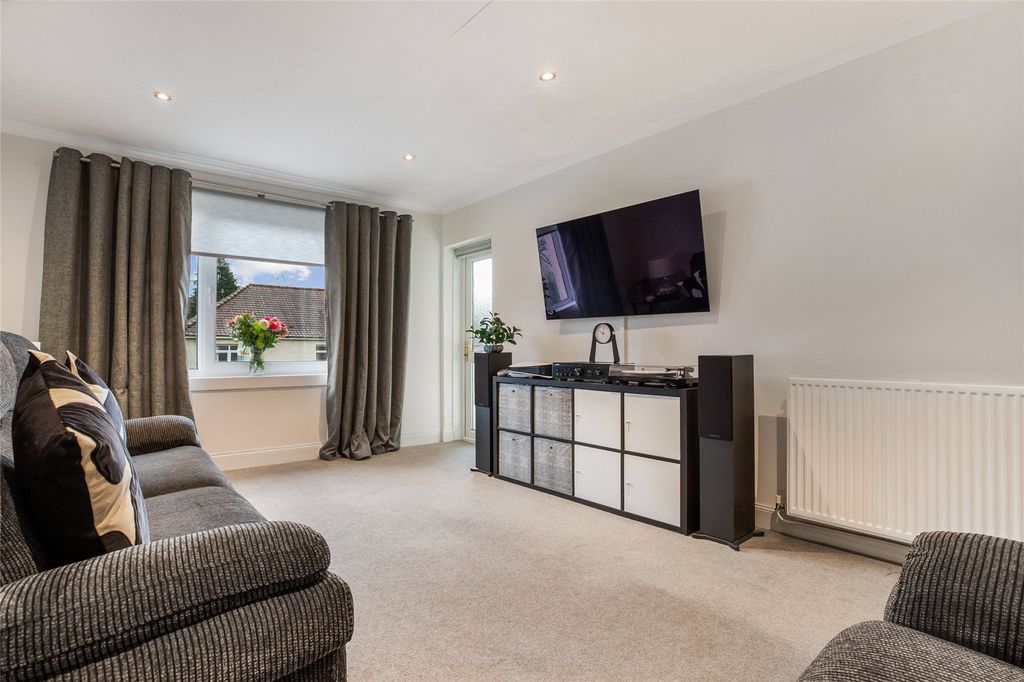 Property photo 3 of 26 Picture No. 05