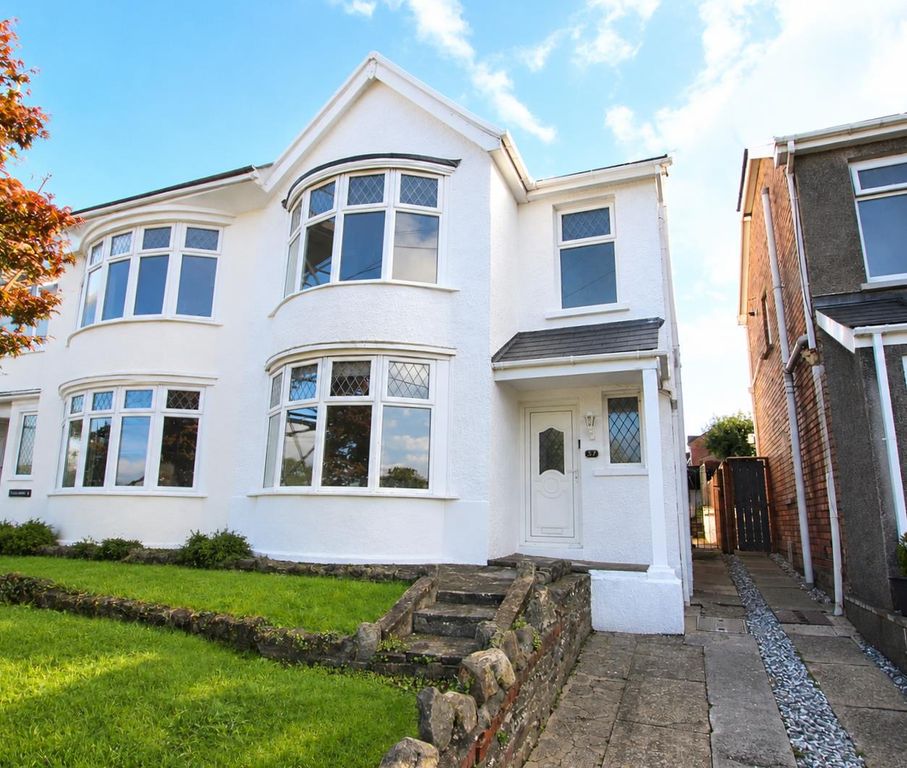 Property photo 1 of 18 Front Of House.Png