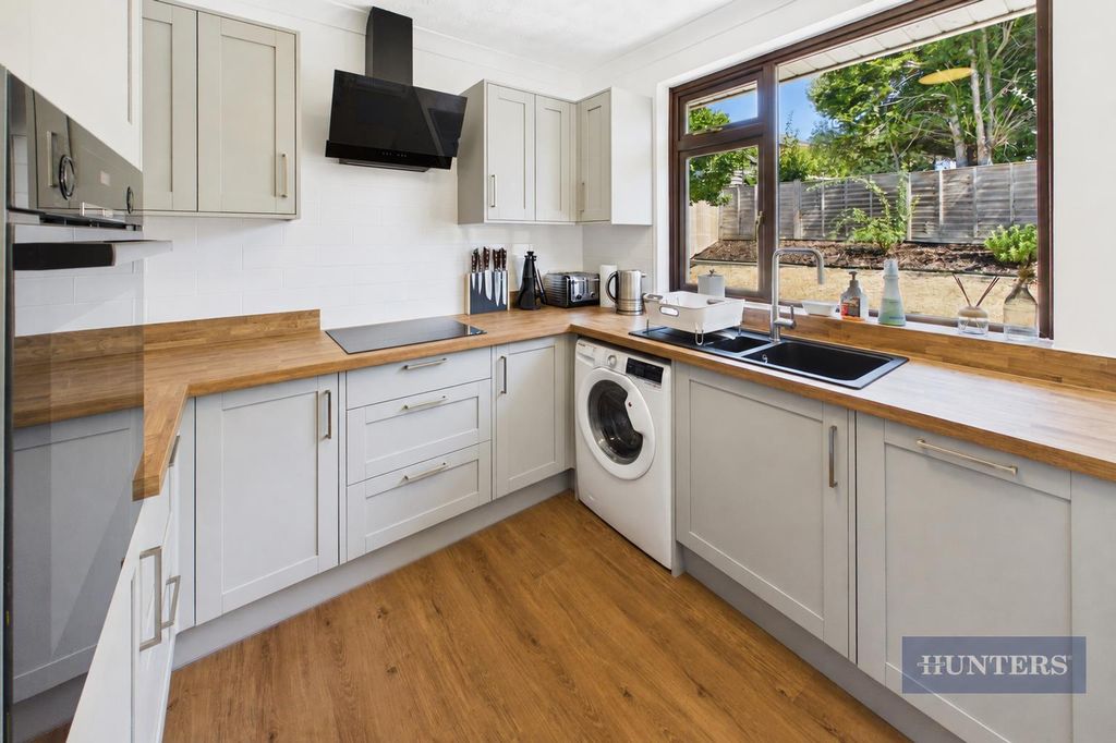 Property photo 2 of 14 Kitchen Photo.Png