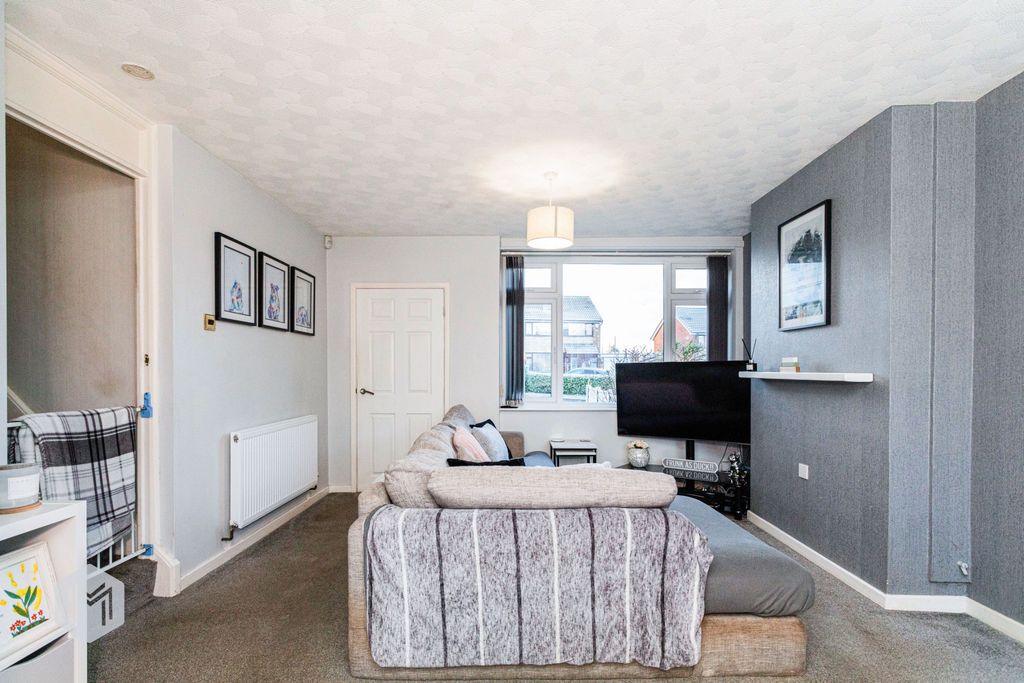 Property photo 2 of 15 Picture No. 36