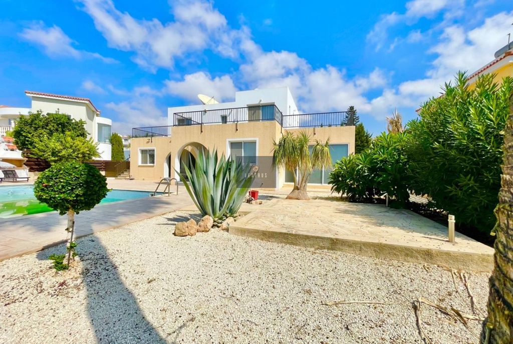 Property photo 1 of 25