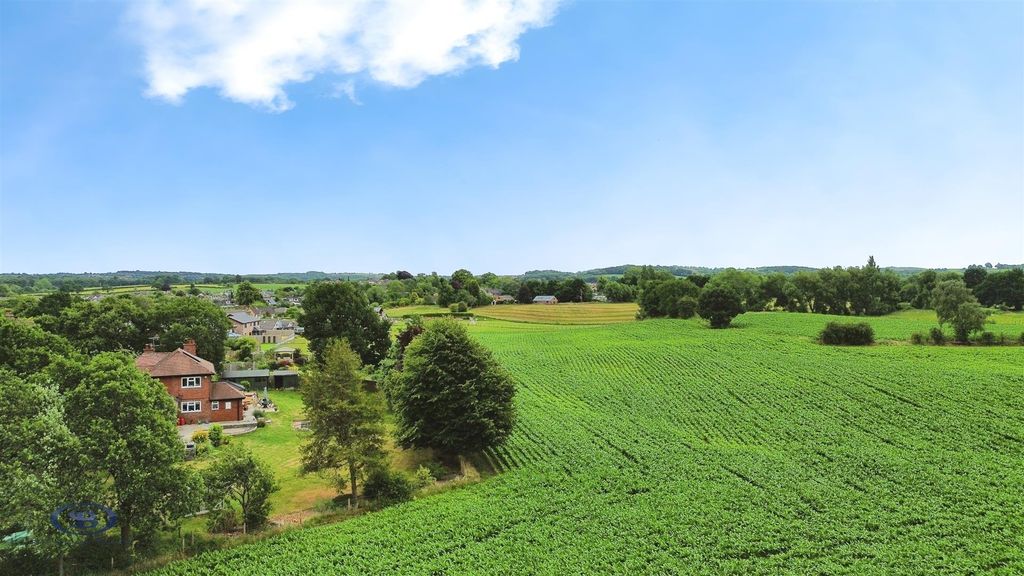 Property photo 2 of 33 Ea1B5B0A-50624_141638_642_1750771007107_Photo_Opti