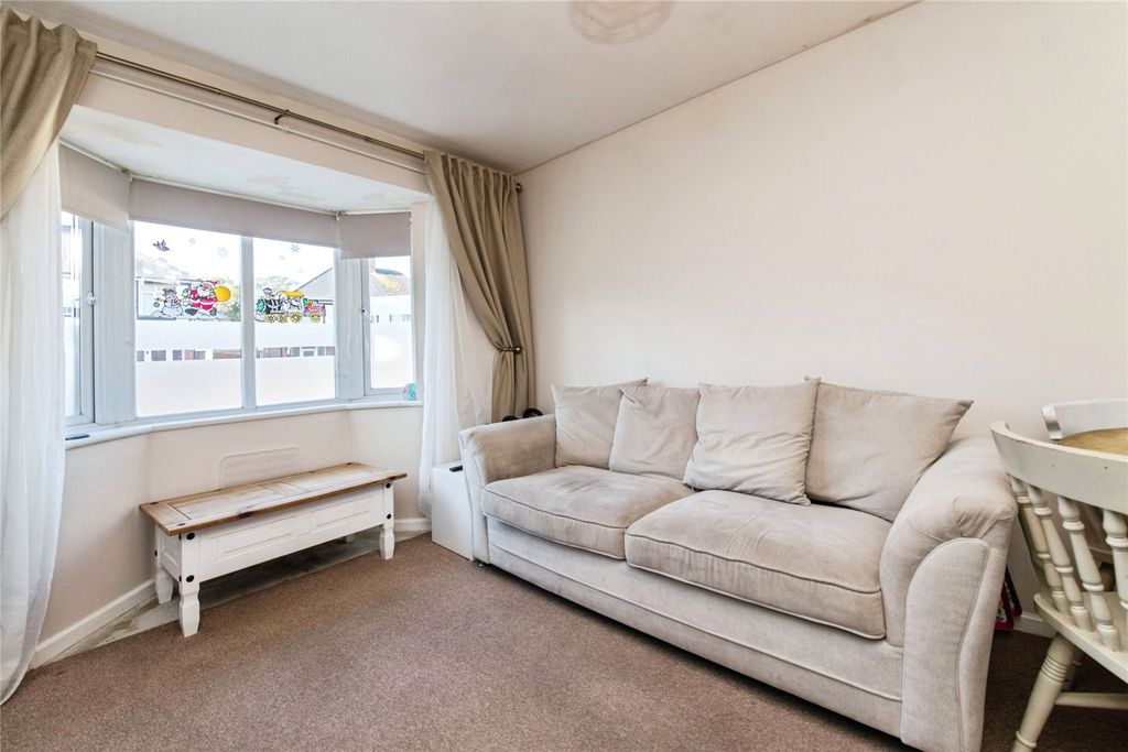 Property photo 3 of 14 Picture No. 10